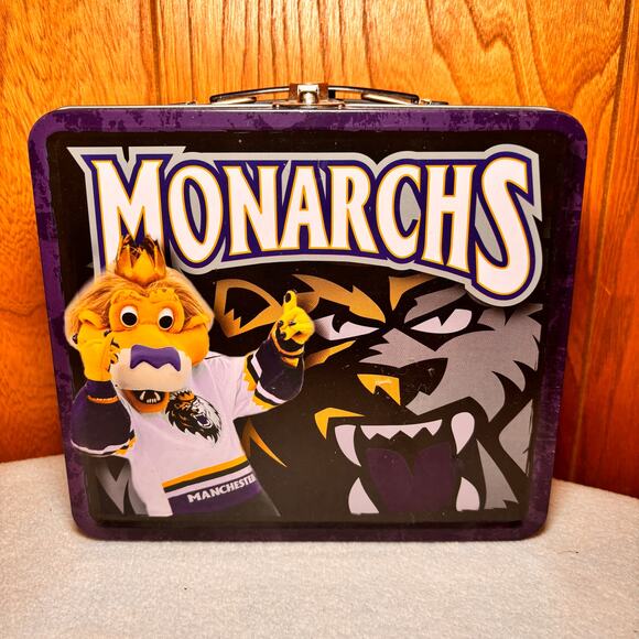 AHL Manchester Monarchs Kings Mascot Lunch Box Lunchbox Metal Tin 8 x 7 x 4 - Picture 1 of 6